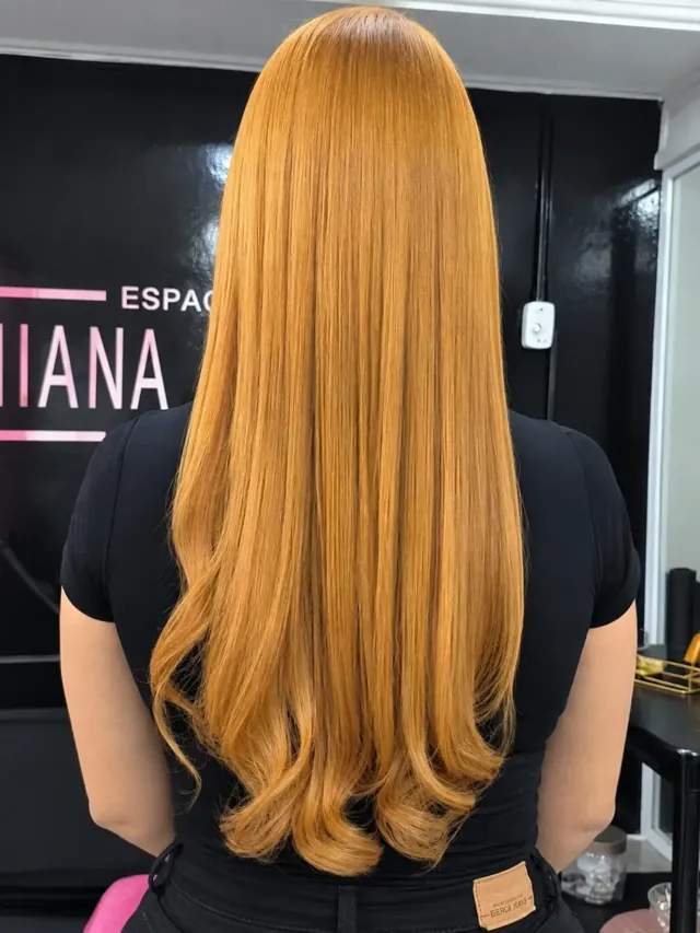 Coloração ruivo dourado em cabelo longo
